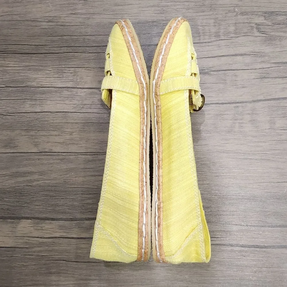 ❤️2/$18 Skechers Tone ups Finish Yellow Slip-on Round Toe Flat Shoes 8.5